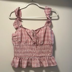 WAYF Sleeveless blouse. Size Medium.